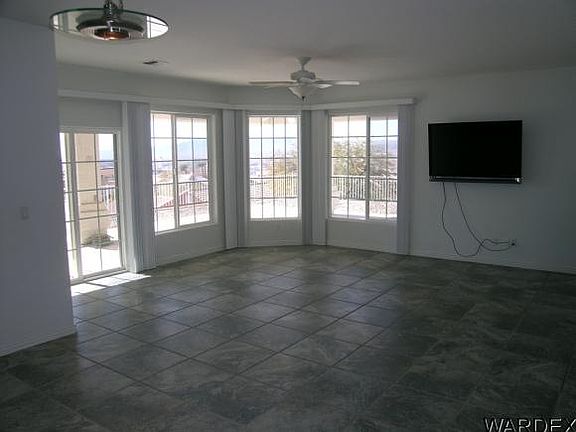 3rd image of 2584 McCormick Blvd