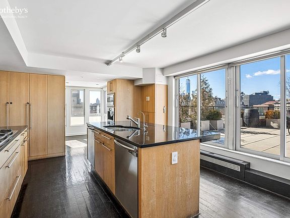 5th image of 3 Sheridan Sq APT 12B