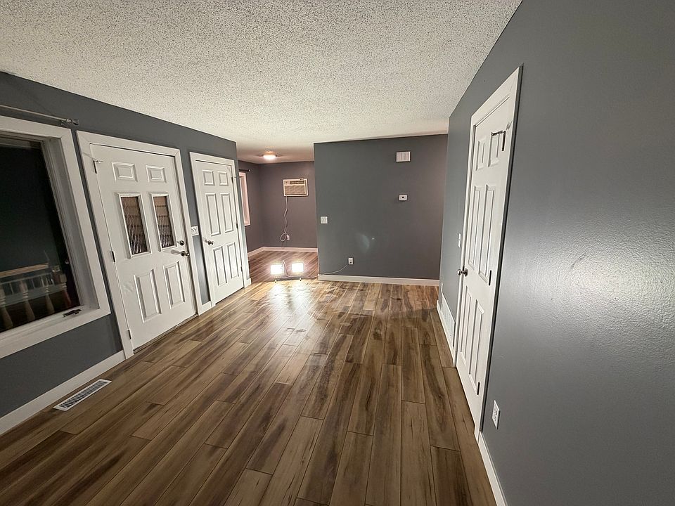 1st image of 1600 Roundhouse Cir #1604
