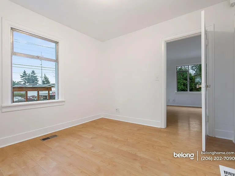 9227 Evanston Ave N — Photo 26