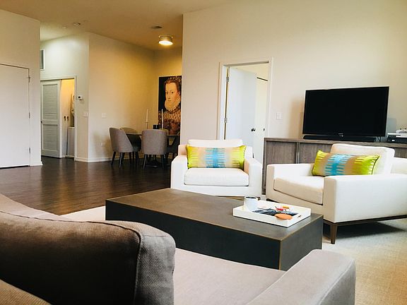 2nd image of 2500 N Clybourn Ave APT 306