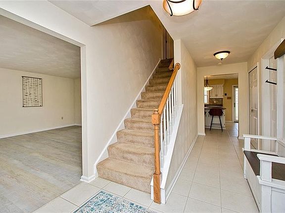 4th image of 1019 Calmar Dr