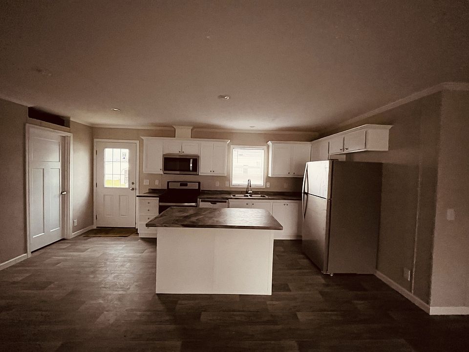2nd image of 4250 N State Rd #452