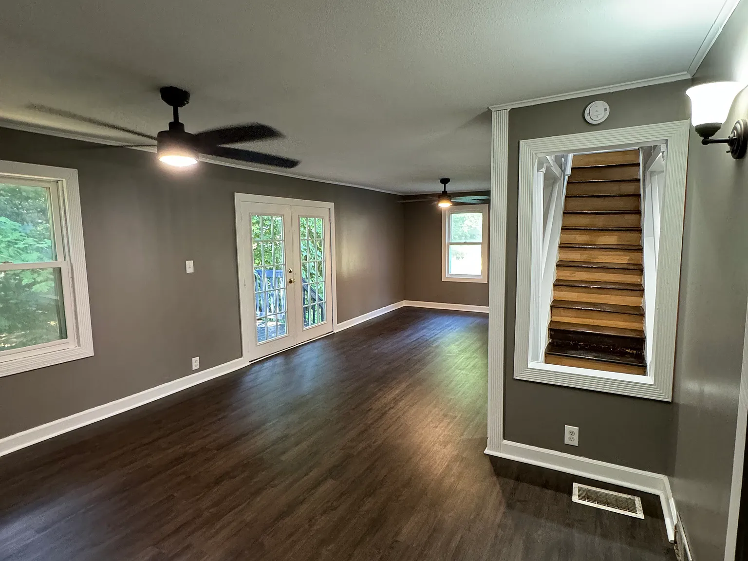 191 Frost Rd — Photo 3