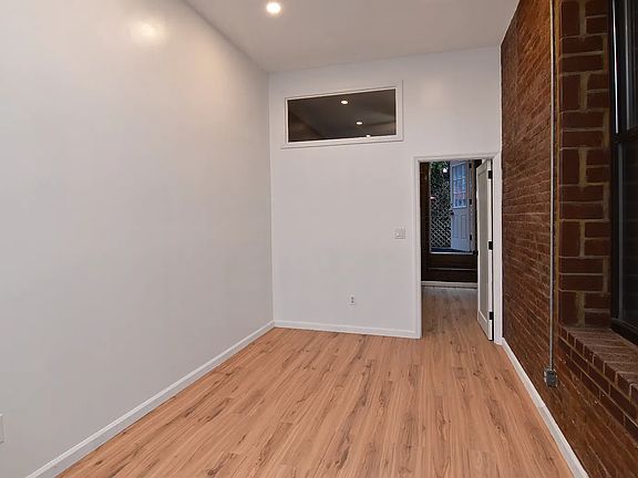 5th image of 123 Ludlow St #1E