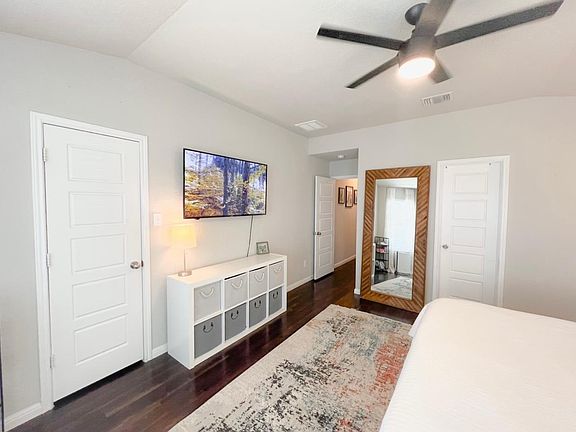 4th image of 2258 Falcon Way