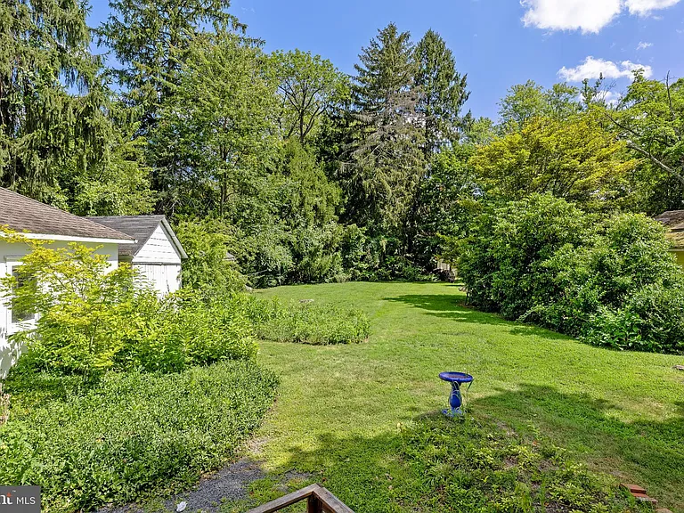 219 Washington Rd — Photo 22