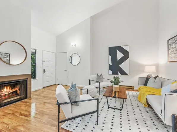 412 Crescent Ave APT 38, Sunnyvale, CA 94087