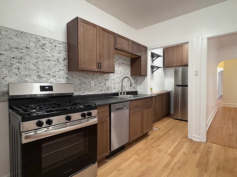4752 N Virginia Ave #1S — Photo 4