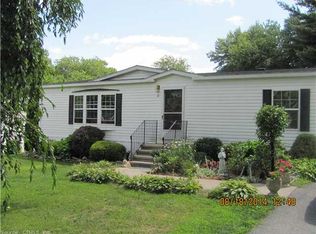 11 Phoenix Rd, Colchester, CT 06415