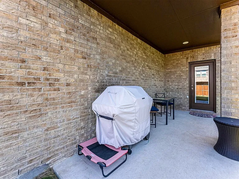 2708 Franklin Dr — Photo 21
