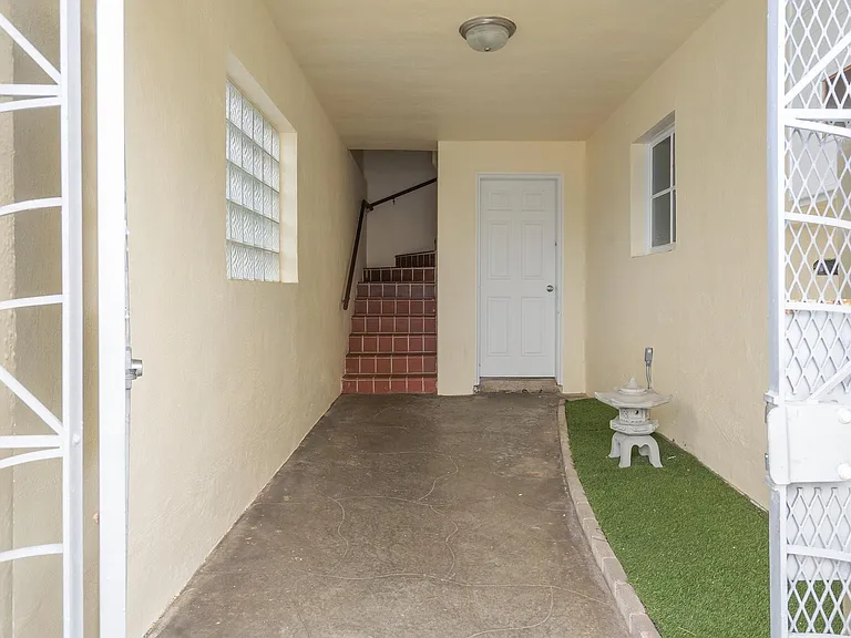 196 Jules Ave — Photo 35