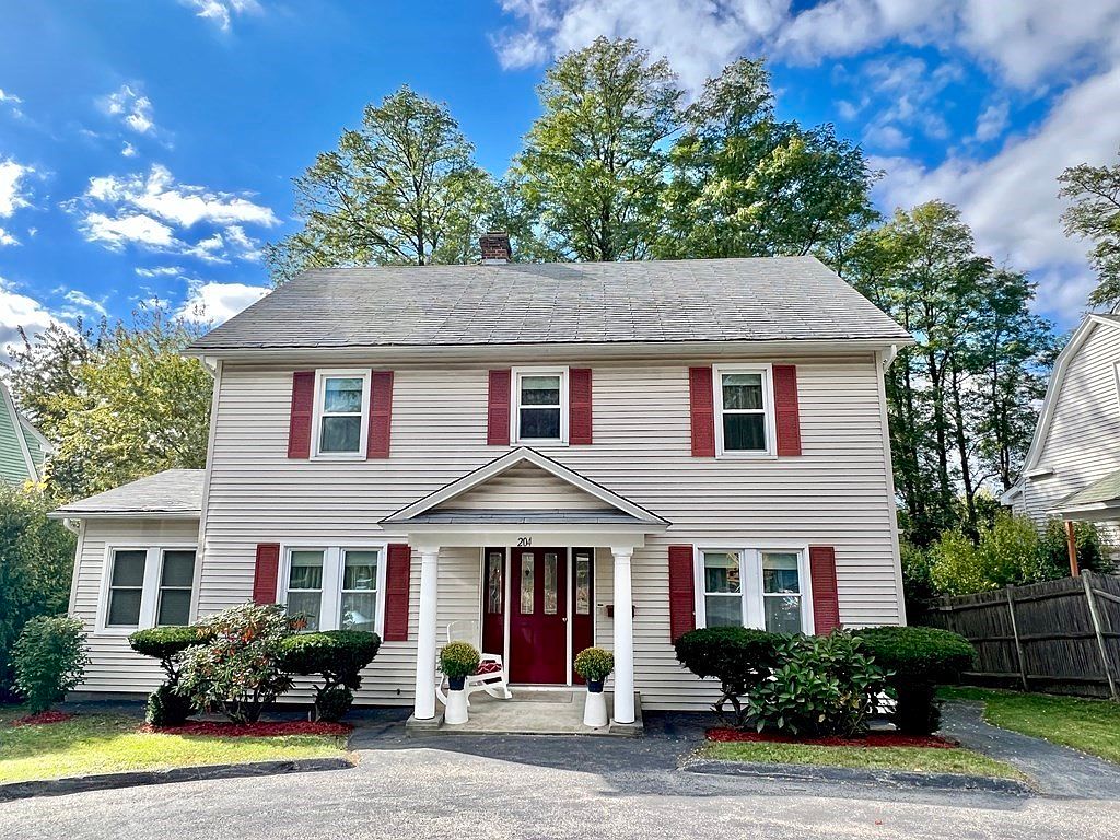 204 Burncoat St, Worcester, MA 01606 Zillow