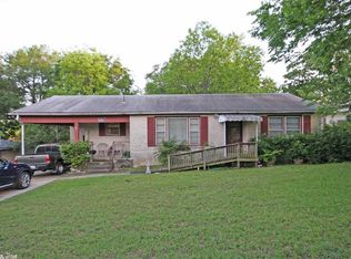 220 W 52nd St, North Little Rock, AR 72118