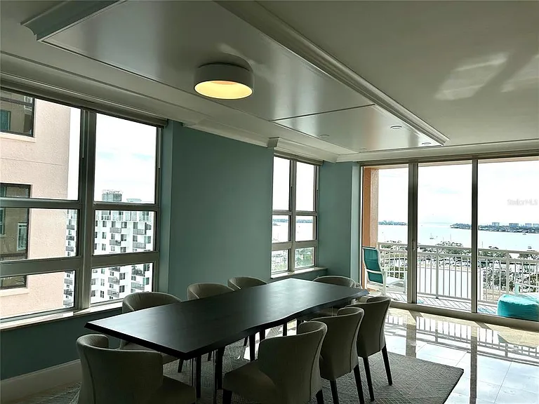 1350 Main St #1210 — Photo 5