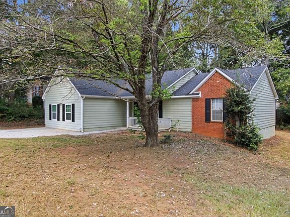 2nd image of 1586 Elizabeth Ln