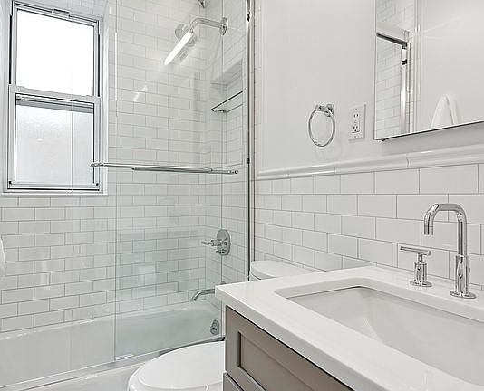 2nd image of 624 W 207th St APT 53