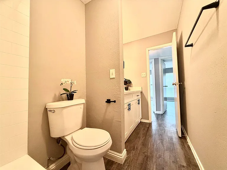 7200 T C Jester Blvd #3903 — Photo 17