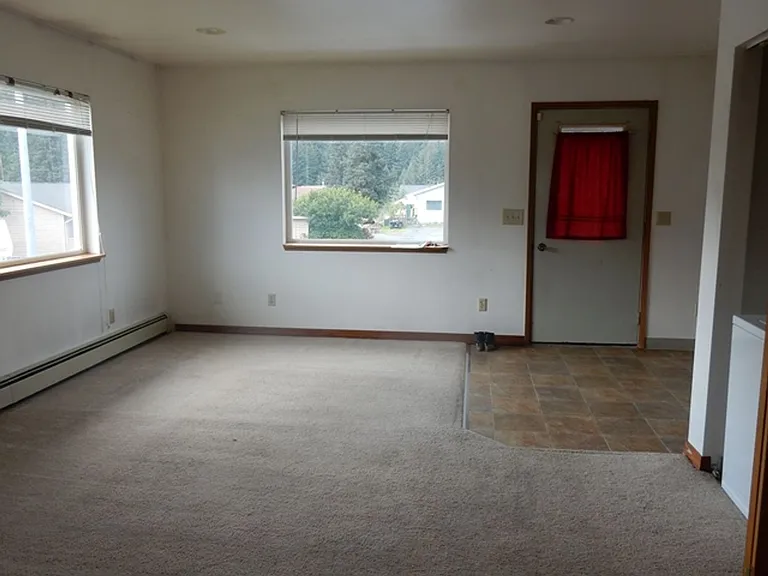 1514 Lynden Way #B — Photo 5