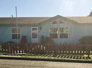 1608 Meade St, North Bend, OR 97459