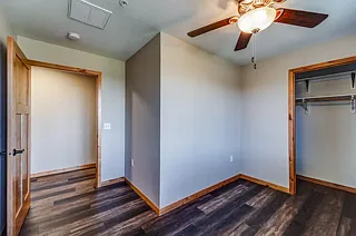 Sunset Place Apartments — Photo 27