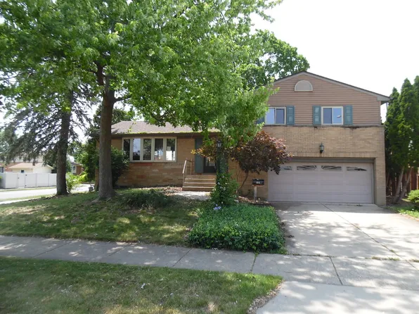 1616 N 12th Ave, Melrose Park, IL 60160
