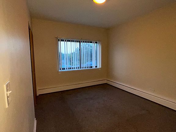 3rd image of 1735 Chestnut St #3C