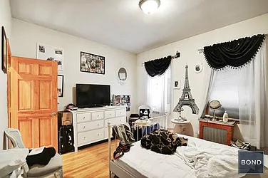 Rented by Bond New York