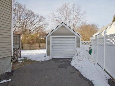 84 Birch St, Lindenhurst, NY, 11757