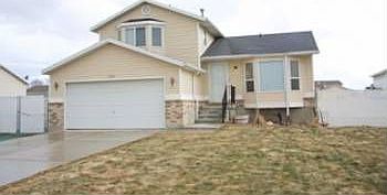 1st image of 3220 S Collins Camp Ct