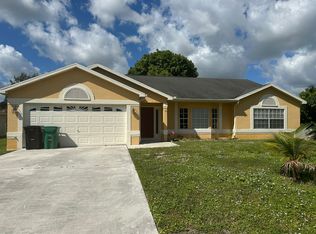 2426 SE Addison St, Port Saint Lucie, FL 34984