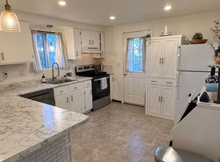 128 Sunnyside St #2, Manchester, NH 03103