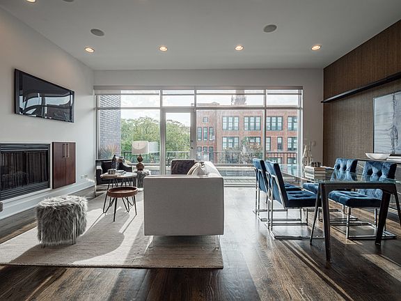 4th image of 947 N Ashland Ave #4S