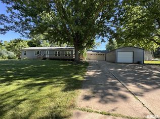 1215 W 4th St, Kewanee, IL 61443