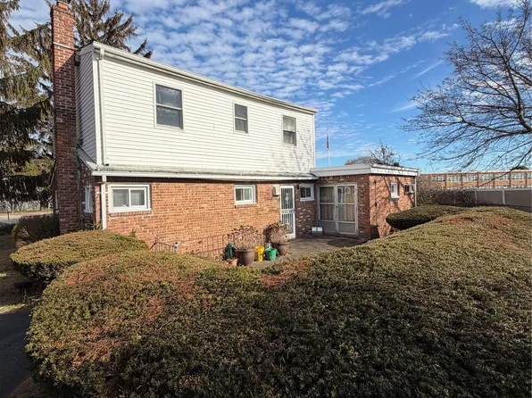 40 East Cherry Street, Central Islip, NY 11722