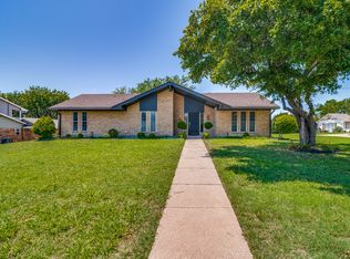 2013 Lakeshore Dr, Rockwall, TX 75087
