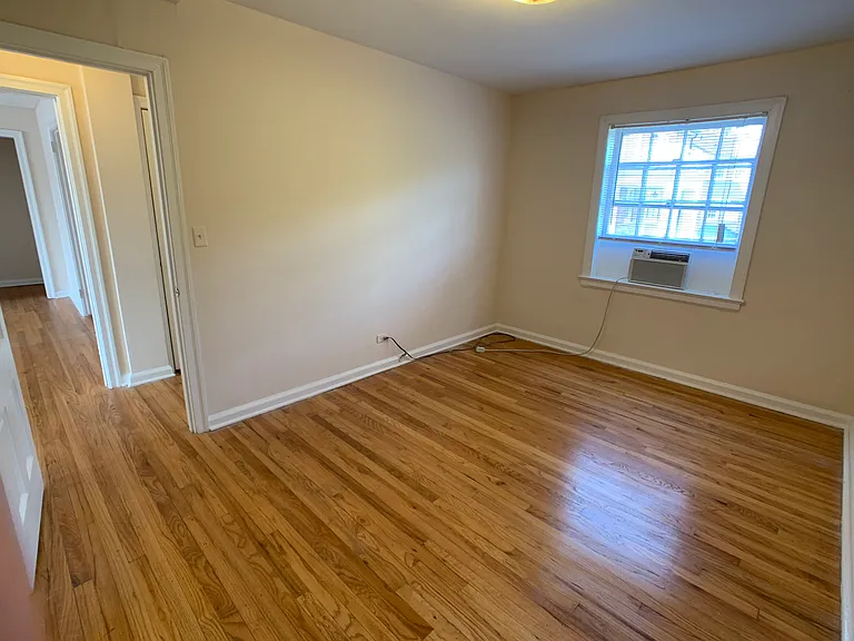 2848 Thornhill Rd — Photo 32