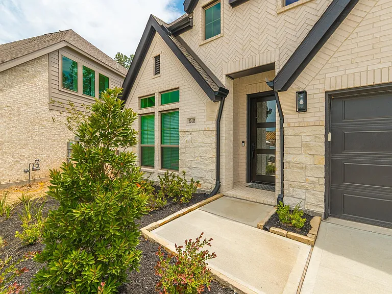 22435 Sawmill Pass Ln — Photo 3