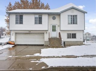 2112 W 2120 N, Clinton, UT 84015