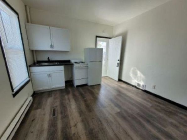 110 N Clay St, Green Bay, WI 54301