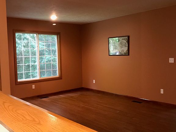 4th image of 10266 Old Oak Ln