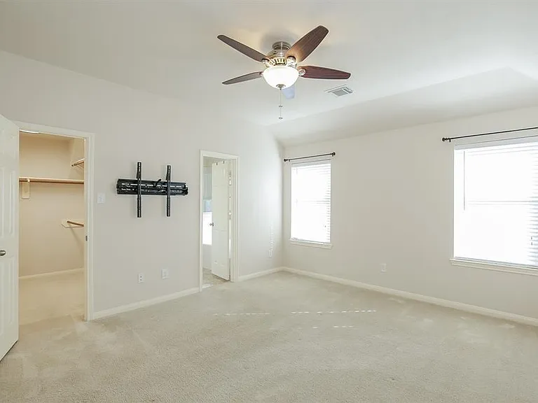 11414 Ryan Manor Dr — Photo 8