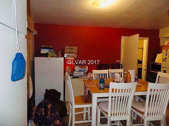 3rd image of 3654 Hawaii Ave