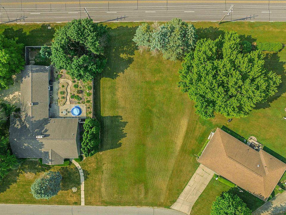 2nd image of LOT 34 Dixon Dr