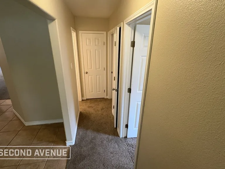 1011 Forest Oak — Photo 3