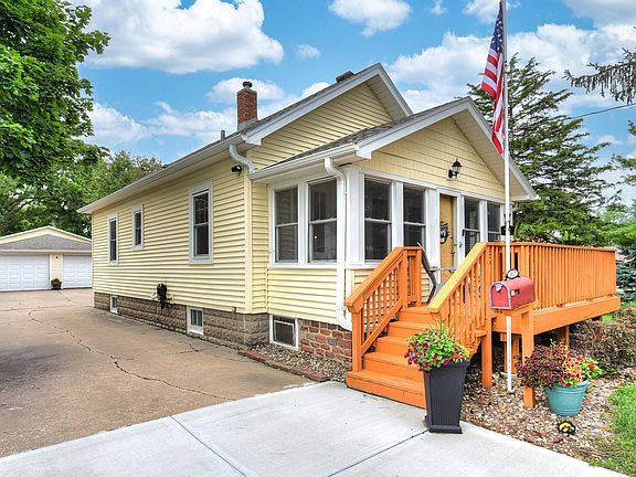 4th image of 2617 Avenue I