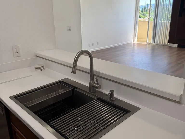 19350 Sherman Way #208 — Photo 9