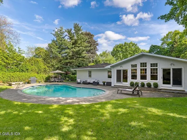 76 Riverside Ave, Riverside, CT 06878