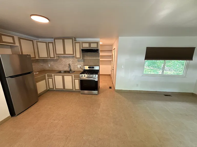 9438 Conried Dr — Photo 5