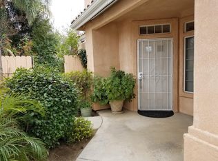 105 Twins Ct, Reedley, CA 93654